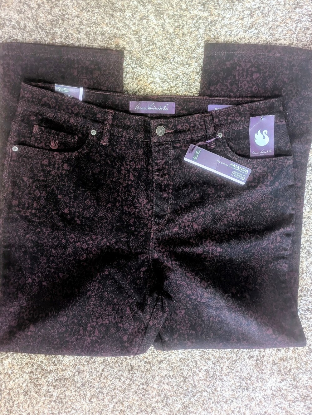 Women's Sz 14P Gloria Vanderbilt Burgundy/Black Floral Jeans
